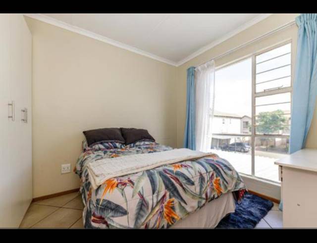 2 BEDROOM APARTMENT FOR SALE IN ALBERTON CENTRAL